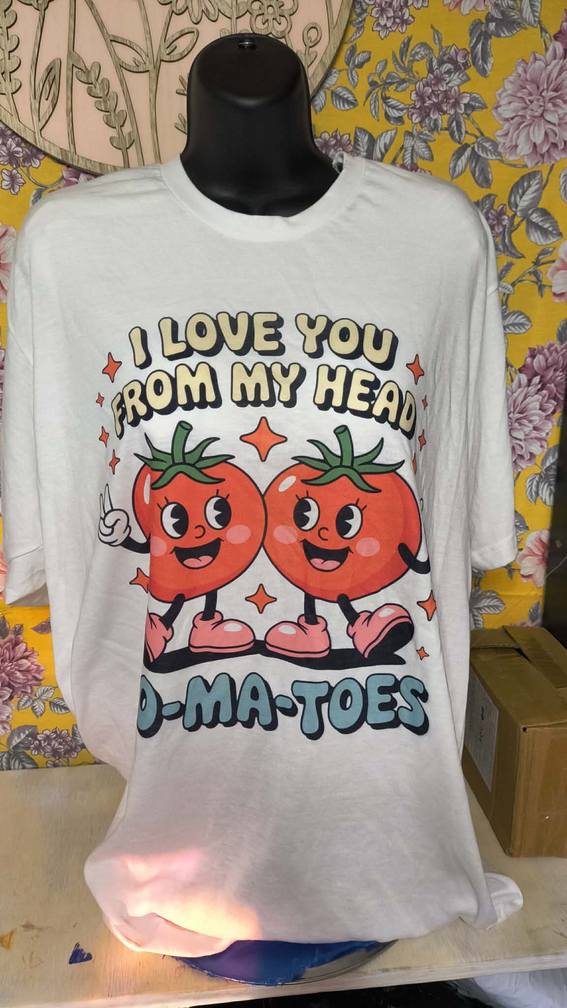 XL To-Ma-Toes V-Day shirt
