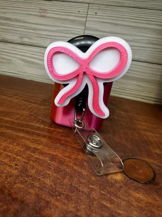 3d printed bow badge clip